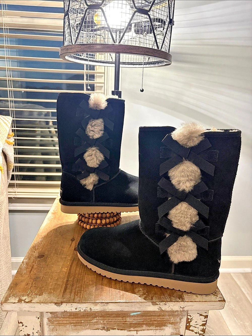 Koolaburra by UGG Victoria Tall Boot Black & Brown US 9